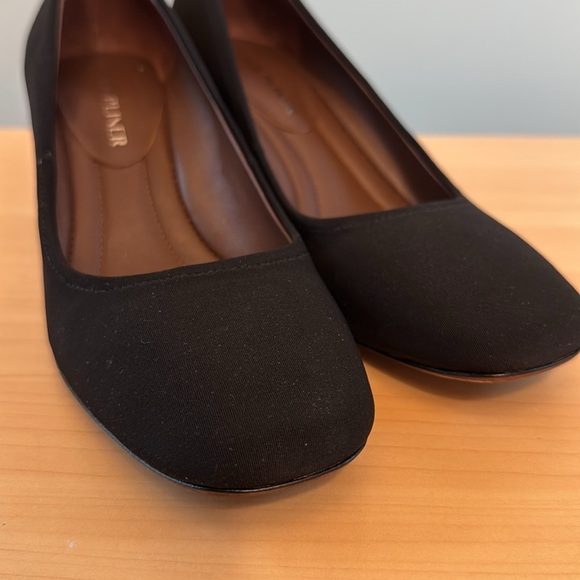 Donald Pliner Heels - Picture 4 of 8